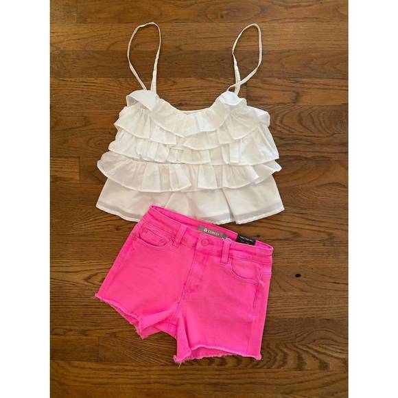 NEW LOVE DAISY ruffle tiered top in white - Picture 3 of 4